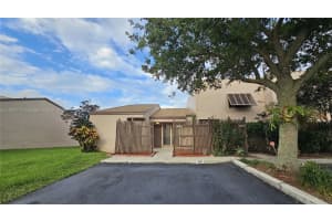 1189 NW 122nd Ter, Pembroke Pines, FL 33026 - MLS#A11858774