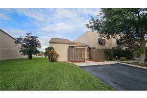 1189 NW 122nd Ter, Pembroke Pines, FL 33026 - MLS#A11858774