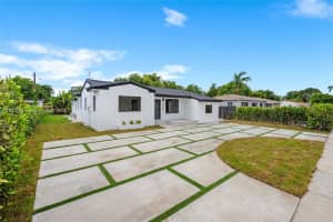 6280 Sw 24th St, Miami