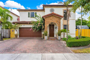 655 Se 37 Terrace, Homestead