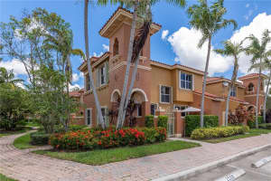 1068 Sw 143rd Ave 2510, Pembroke Pines