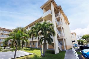 6930 Nw 179th St 107-8, Hialeah