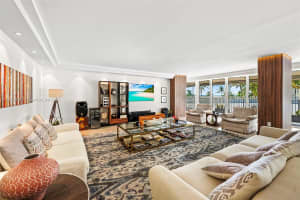 600 Grapetree Dr 3bs Key Biscayne, FL 33149 - MLS#A11858819