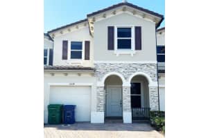 5534 NW 27th Pl 1, Lauderhill, FL 33313 - MLS#A11858820