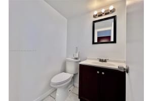 220 Sw 9th Ave 209 Hallandale Beach, FL 33009 - MLS#A11858827