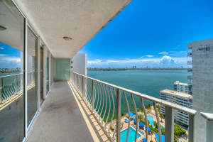7601 E Treasure Dr 2424 North Bay Village, FL 33141 - MLS#A11858870
