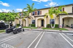 10480 W 33rd Ln Hialeah, FL 33018 - MLS#A11858897