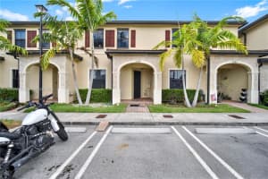 10480 W 33rd Ln Hialeah, FL 33018 - MLS#A11858897