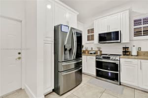 1046 Ne 17th Ter Homestead, FL 33033 - MLS#A11858898