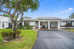 347 Fairway Cir 62 Weston, FL 33326 - MLS#A11858915
