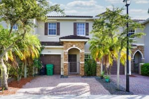 8930 Sw 224th Ter, Cutler Bay