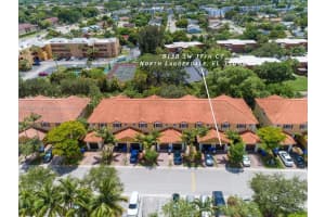8138 SW 17th Ct, North Lauderdale, FL 33068 - MLS#A11858968