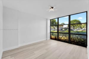 1000 Parkview Dr 129, Hallandale Beach, FL 33009 - MLS#A11859064