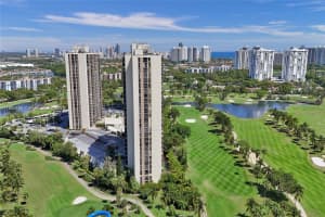 20335 W Country Club Dr 2101 Aventura, FL 33180 - MLS#A11859108