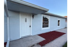 711 NW Riverside Dr, Port St Lucie, FL 34983 - MLS#A11859112