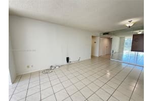 800 Parkview Dr 405 Hallandale Beach, FL 33009 - MLS#A11859196