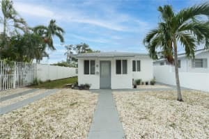 1818 Sherman St, Hollywood