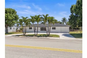 846 Foresteria Dr, Lake Park
