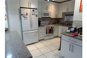 8981 S Hollybrook Blvd 302 Pembroke Pines, FL 33025 - MLS#A11859242