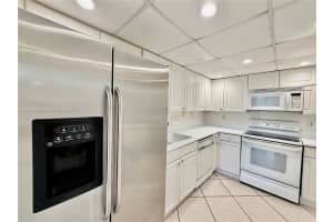 1401 S Federal Hwy 218, Boca Raton, FL 33432 - MLS#A11859256