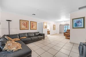 9835 SW 85th St, Miami, FL 33173 - MLS#A11859262