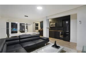 1645 NE 9th Ave 2, Fort Lauderdale, FL 33305 - MLS#A11859271