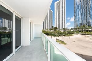 100 Bayview Dr APT 210, Sunny Isles Beach, FL 33160, - MLS#A11859324