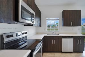 1121 Nw 41 Lauderhill, FL 33313 - MLS#A11859340