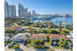 300 187th St Sunny Isles Beach, FL 33160 - MLS#A11859355