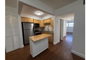 4050 NE 12th Ter 6-1, Oakland Park, FL 33334 - MLS#A11859358