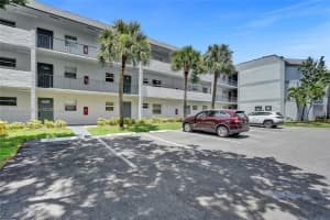 MLS# A11859395, Tamarac, Florida 33321