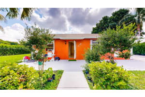 235 SW 16th Ter, Homestead, FL 33030 - MLS#A11859449