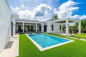 5928 SW 69th Ave, Miami, FL 33143 - MLS#A11859468