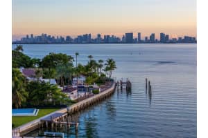 5940 N Bay Rd Miami Beach, FL 33140 - MLS#A11859494
