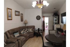 1097 SE 12th Ter, Homestead, FL 33035 - MLS#A11859512