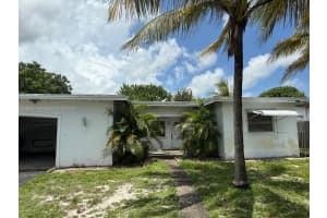 7521 Grant Ct, Hollywood, FL 33024 - MLS#A11859519