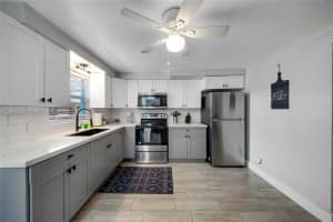 817 SW 12th St, Fort Lauderdale, FL 33315 - MLS#A11859524