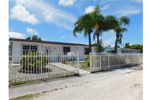 20200 Sw 113th Place, Miami