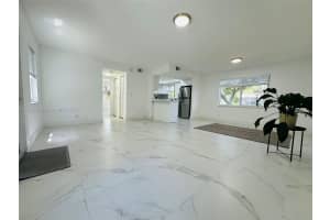 414 Se 14th St 4 Fort Lauderdale, FL 33316 - MLS#A11859557
