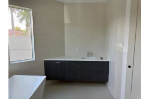 2523 Montclaire Cir, Weston, FL 33327 - MLS#A11859560