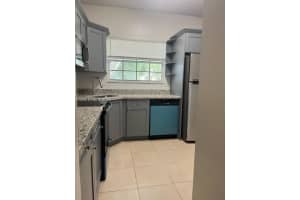 1791 Nw 96th Ter 4o, Pembroke Pines