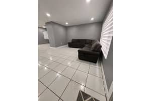 10450 SW 43rd St, Miami, FL 33165 - MLS#A11859625