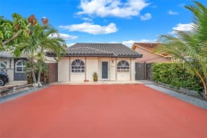 2141 W 53rd St, Hialeah