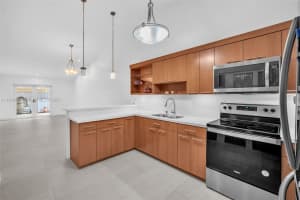 2141 W 53rd St, Hialeah, FL 33016 - MLS#A11859631