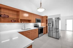 2141 W 53rd St, Hialeah, FL 33016 - MLS#A11859631