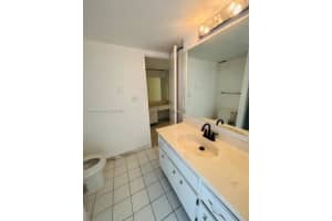 5701 Collins Ave 709 Miami Beach, FL 33140 - MLS#A11859645