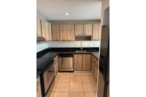 6930 Miami Gardens Dr 1-115, Hialeah