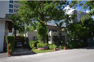 334 Ne 26th Ter Miami, FL 33137 - MLS#A11859685