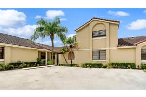 6460 Nw 170th Ter 6460 Hialeah, FL 33015 - MLS#A11859688