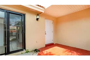 6460 Nw 170th Ter 6460 Hialeah, FL 33015 - MLS#A11859688